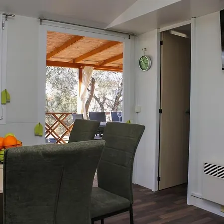 Mobile Olive Tree Apartment *