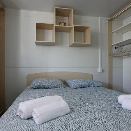 Mobile Olive Tree Apartment *